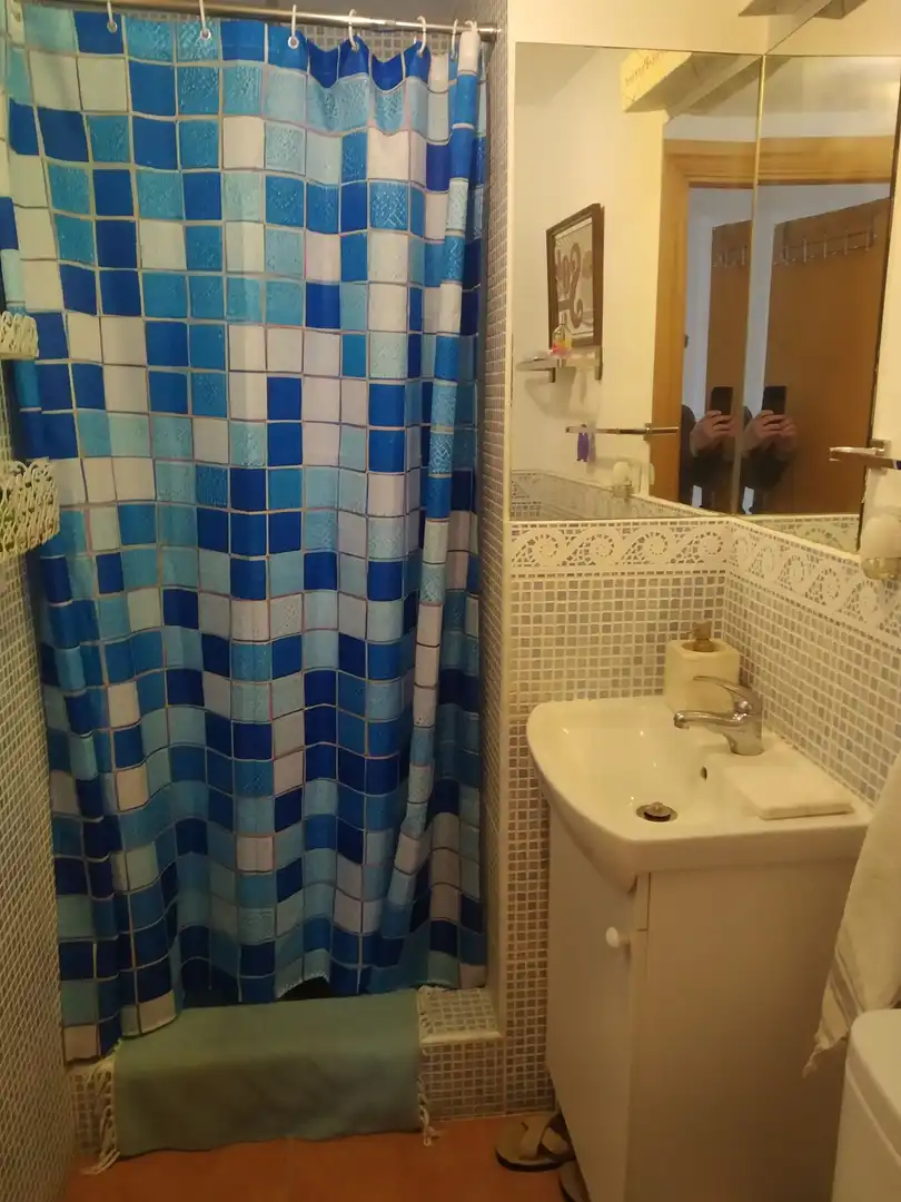 Badezimmer von Dachboden zur Miete in Málaga mit Klimaanlage, Terrasse und Möbliert