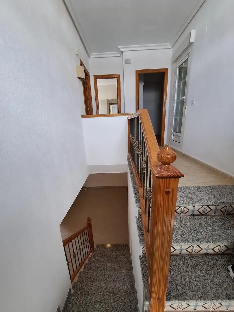 Casa aparellada amb terrassa en venda a Calle Calle Cabo de Gata, imagen 23