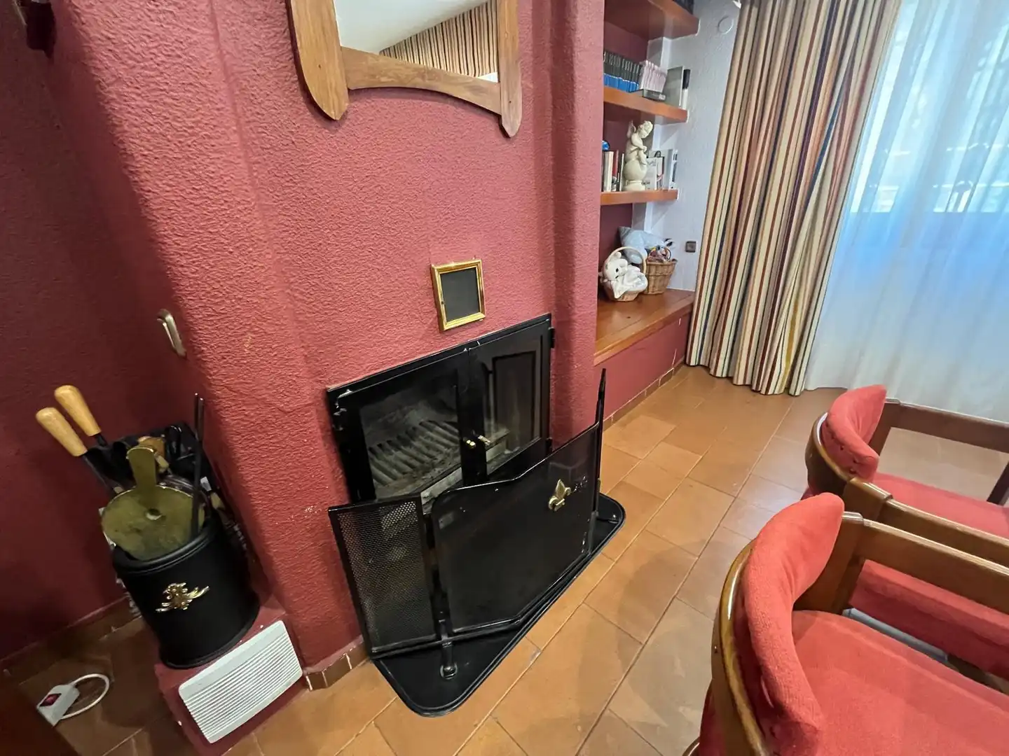 Sala d'estar de Casa o xalet en venda en Almansa amb Aire condicionat, Calefacció i Jardí privat
