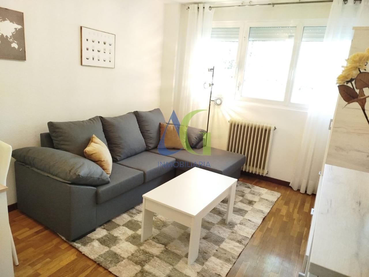 Sala de estar de Apartamento en venta en Villaquilambre con Calefacción, Parquet y Trastero