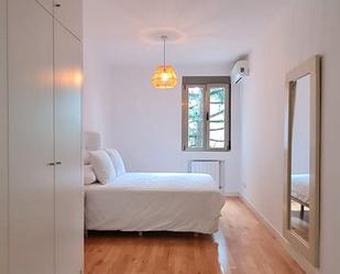 Bedroom of Flat to rent in  Madrid Capital  with Air Conditioner, Heating and Washing machine