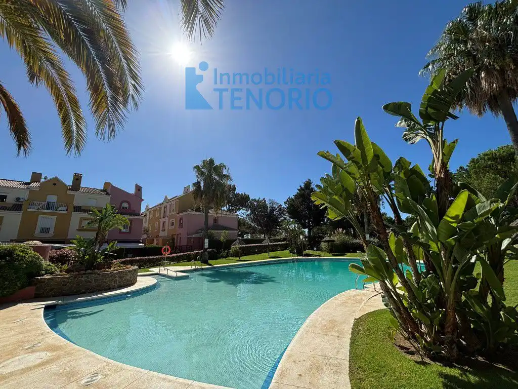Terraced house for sale in de la vera
