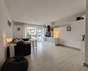 Living room of Flat for sale in L'Alfàs del Pi  with Air Conditioner, Heating and Private garden