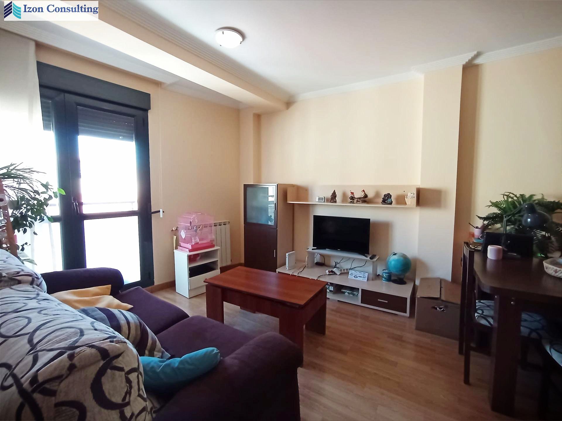 Sala de estar de Apartamento en venta en  Albacete Capital con Calefacción y Trastero