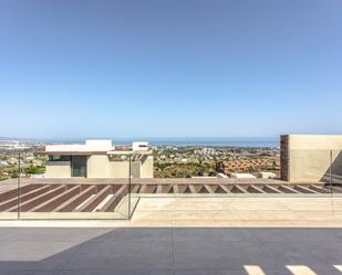 Terrassa de Casa o xalet en venda en Benahavís amb Aire condicionat, Jardí privat i Terrassa
