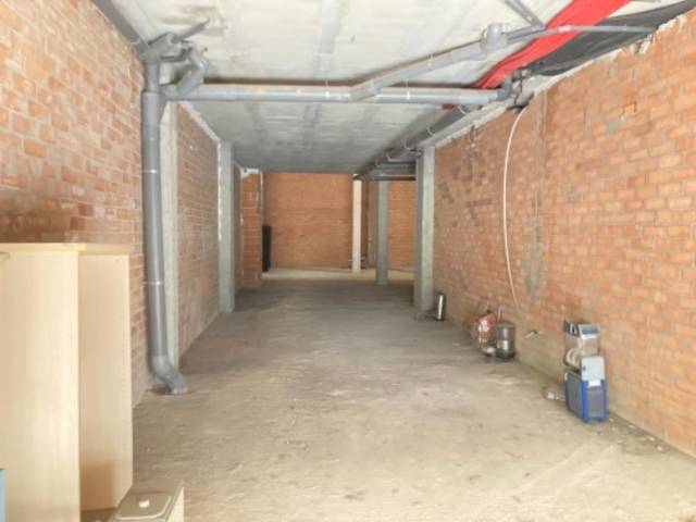 Local comercial en Venta en Doctor Combelles en Instituts - Universitat
