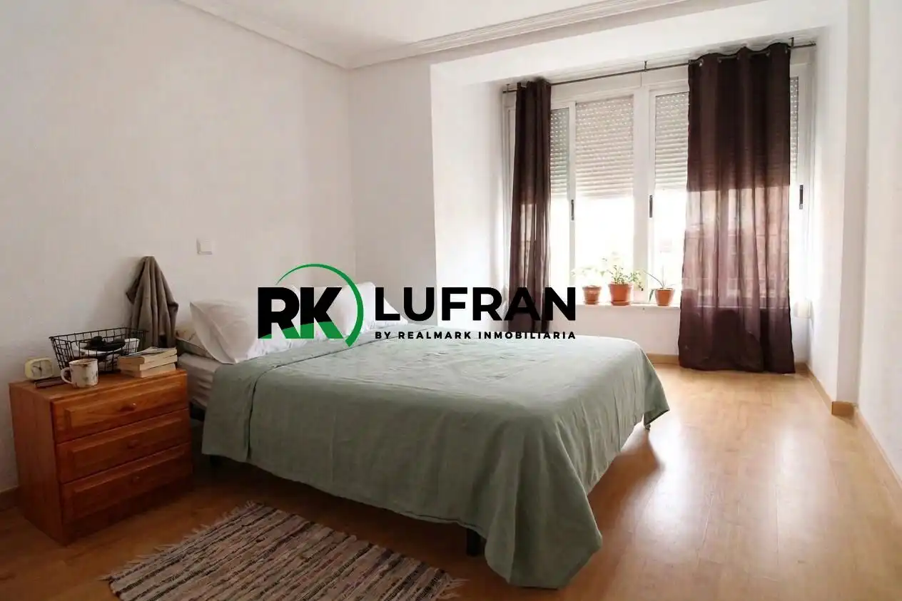 Apartament en venda a Pla - Carolinas