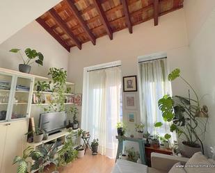 Living room of Flat for sale in  Valencia Capital  with Air Conditioner and Balcony