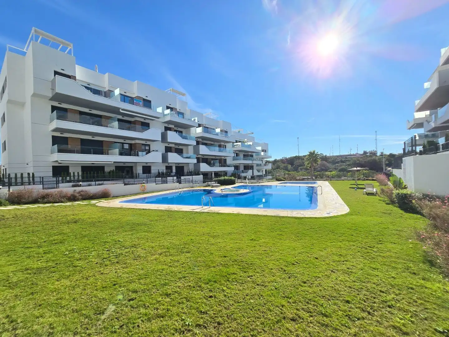 Piscina de Apartament en venda en Orihuela amb Jardí privat, Terrassa i Piscina