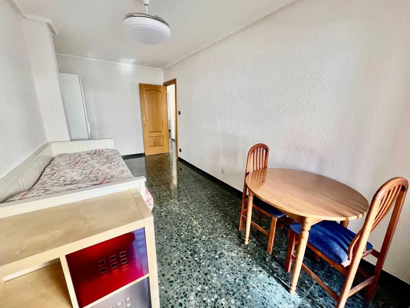 Dining room of Flat for rent in  Zaragoza Capital  with Terrace, Furnished and Balcony