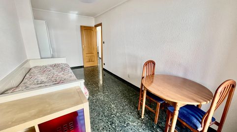 Photo 3 of Flat for rent in Calle de Jacinto Benavente, Ruiseñores, Zaragoza Capital