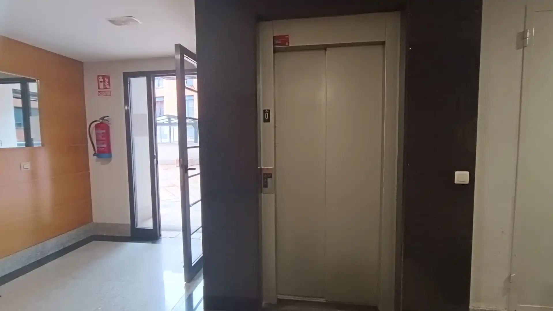 Wohnung zum Verkauf in Castellanos de Moriscos mit Heizung, Möbliert und Ofen