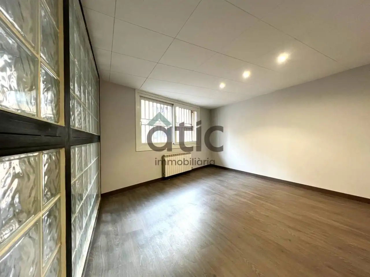 Local comercial de lloguer a Calle Guifré ´el Pilós´, imagen 12