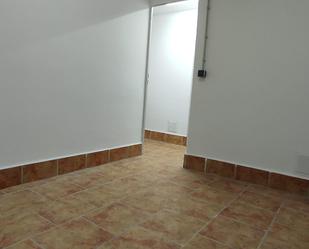 Box room to rent in Salamanca Capital