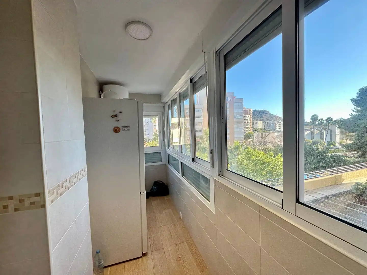 Habitación de Piso en venta en Alicante / Alacant con Aire acondicionado, Terraza y Amueblado