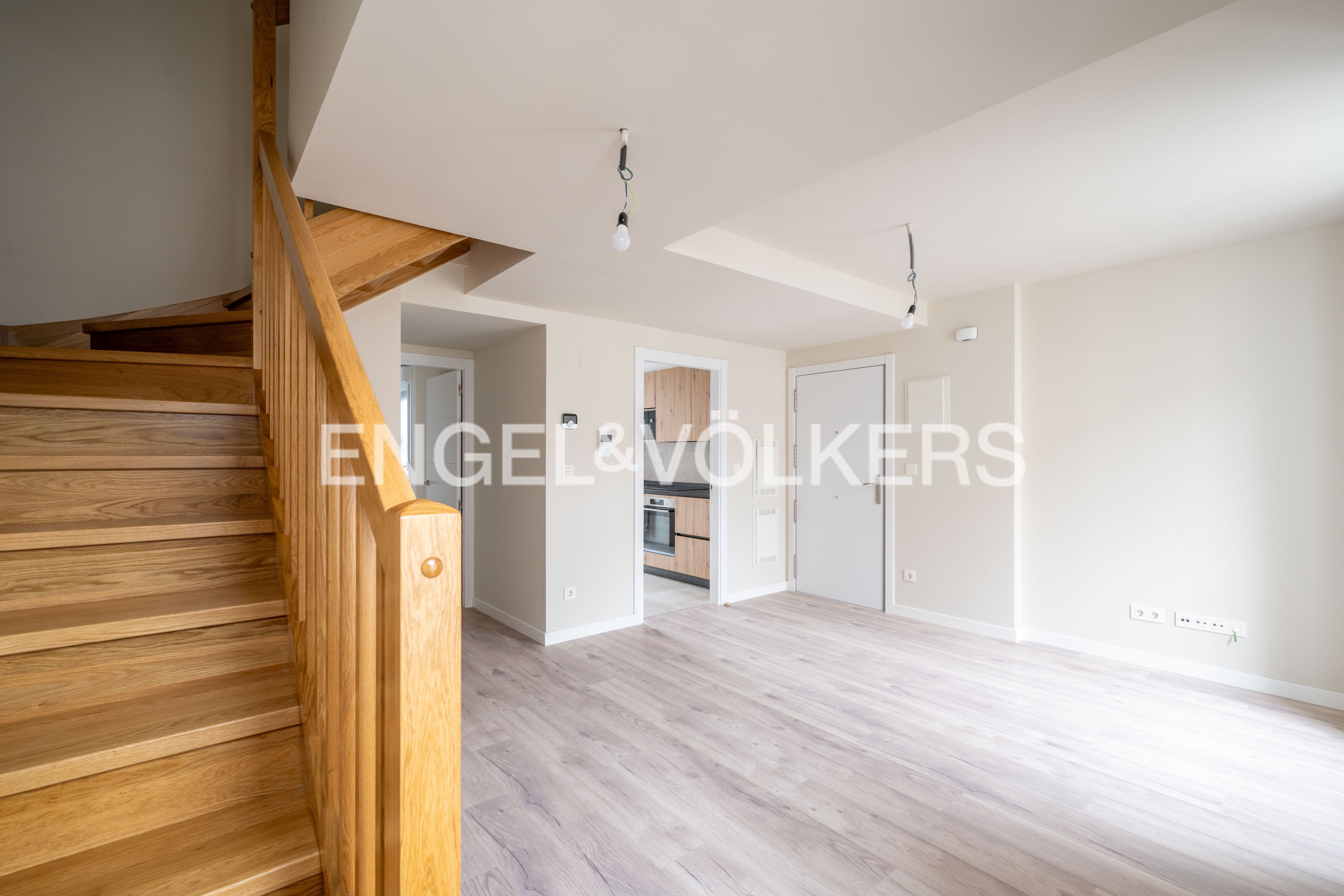 Dúplex en venta en Irun  con Calefacción, Parquet y Balcón