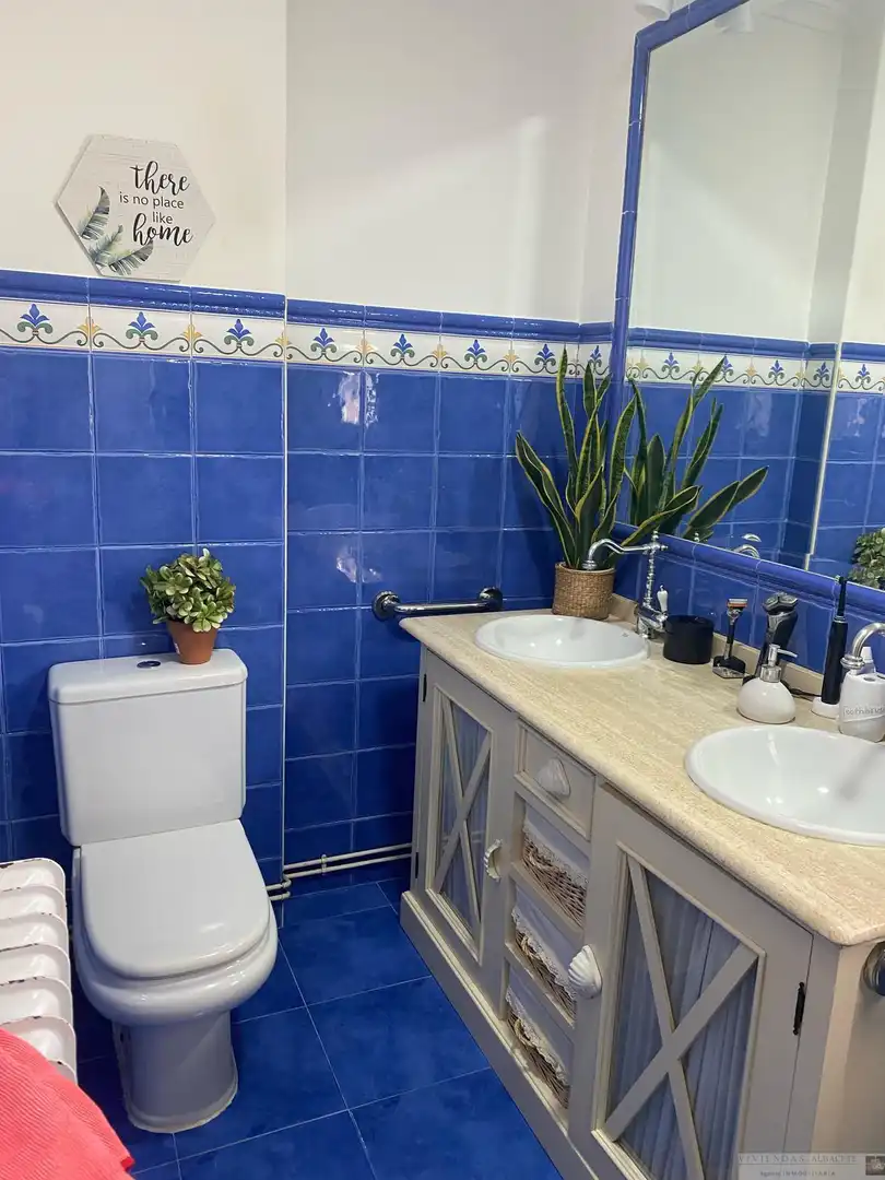 Bany de Àtic en venda en Albacete amb Terrassa i Balcó