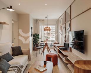 Sala d'estar de Apartament de lloguer en  Barcelona Capital amb Aire condicionat i Balcó