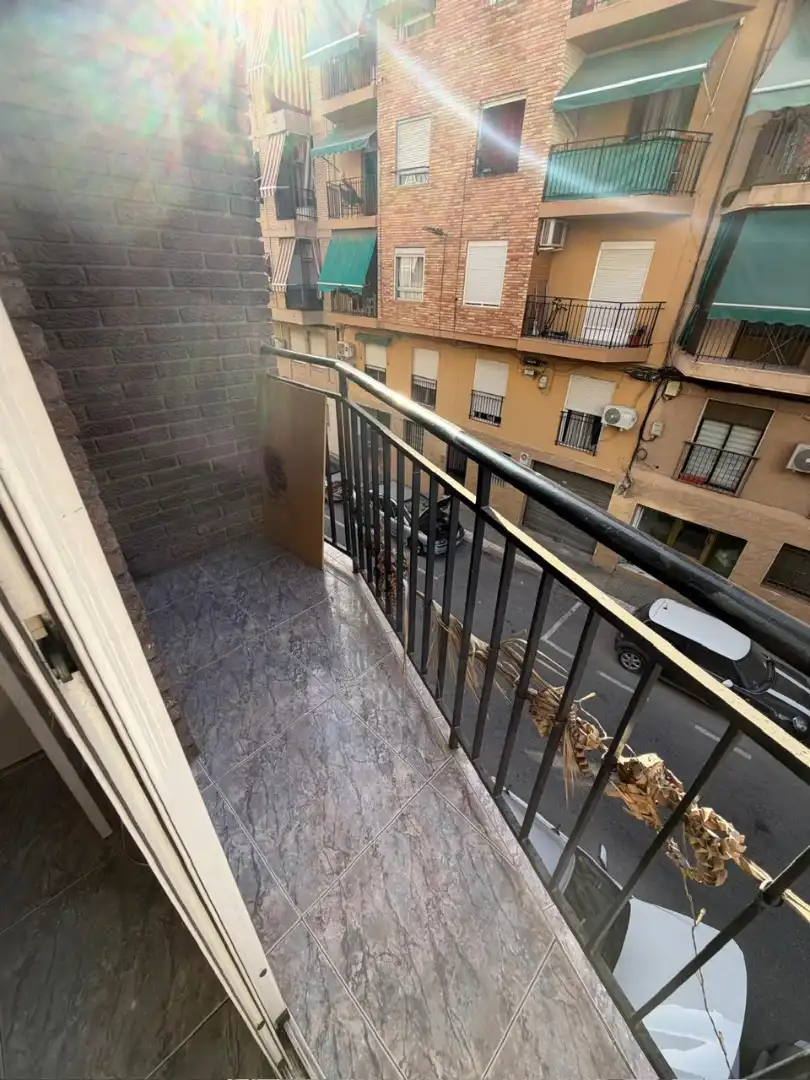 Terrassa de Pis de lloguer en Elche / Elx amb Aire condicionat, Moblat i Forn