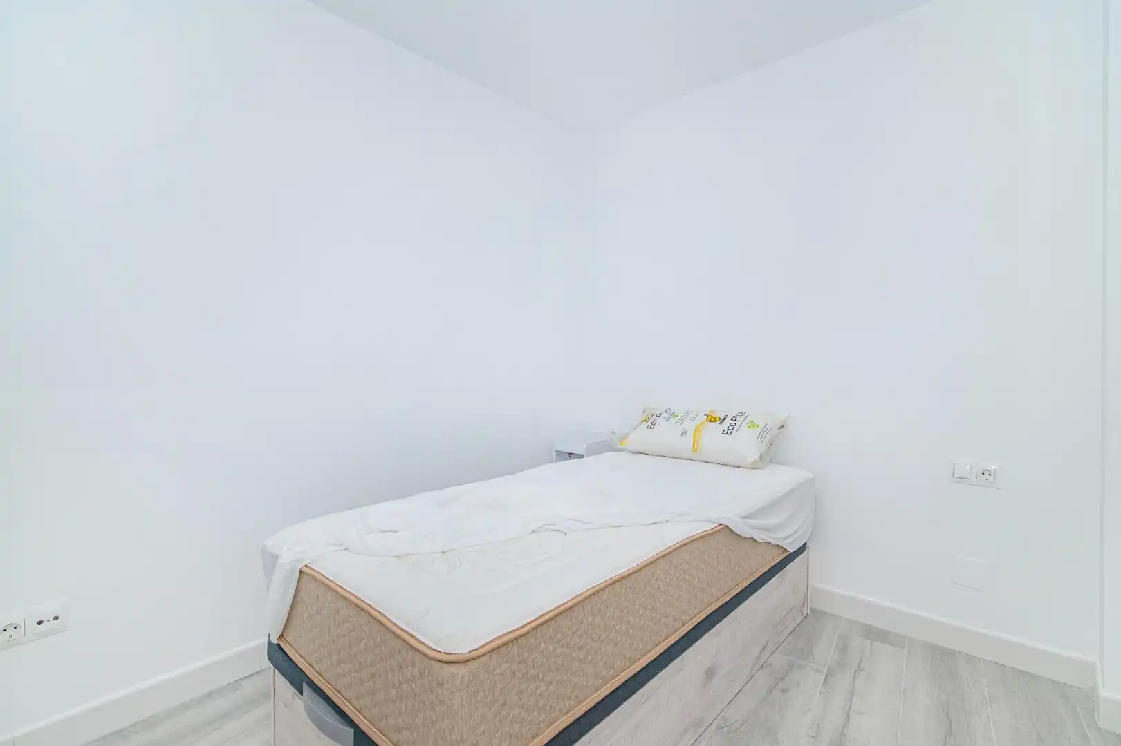 Schlafzimmer von Wohnung zur Miete in Granada mit Möbliert und Alarm