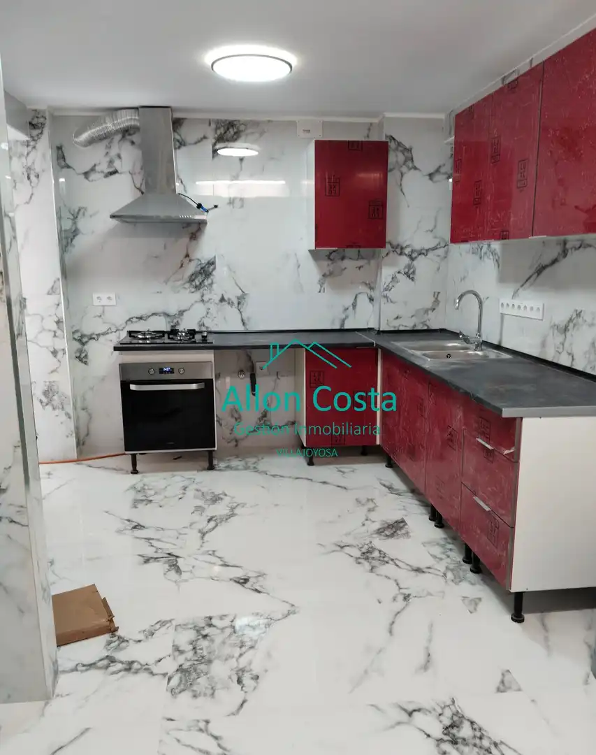 Flat with lift for sale in Centro Urbano, imagen 2
