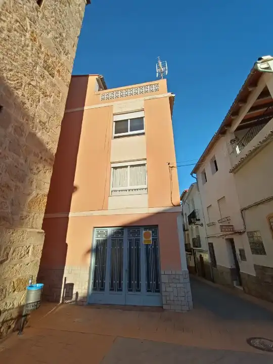 Casa en venda a Plaza Iglesia 8, imagen 2