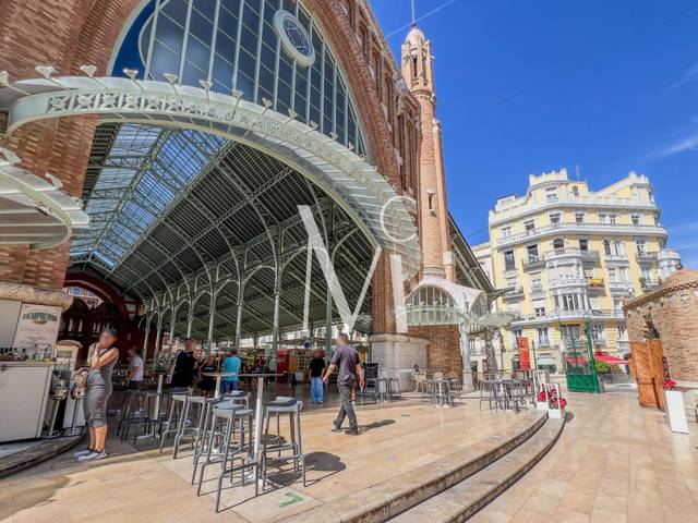 Local comercial en Alquiler en Calle Calle de Cirilo Amorós en El Pla del Remei