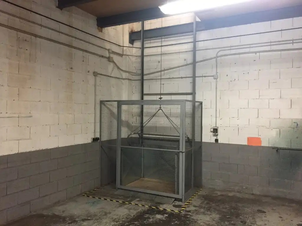 Nave industrial en venta en A Coruña Capital 