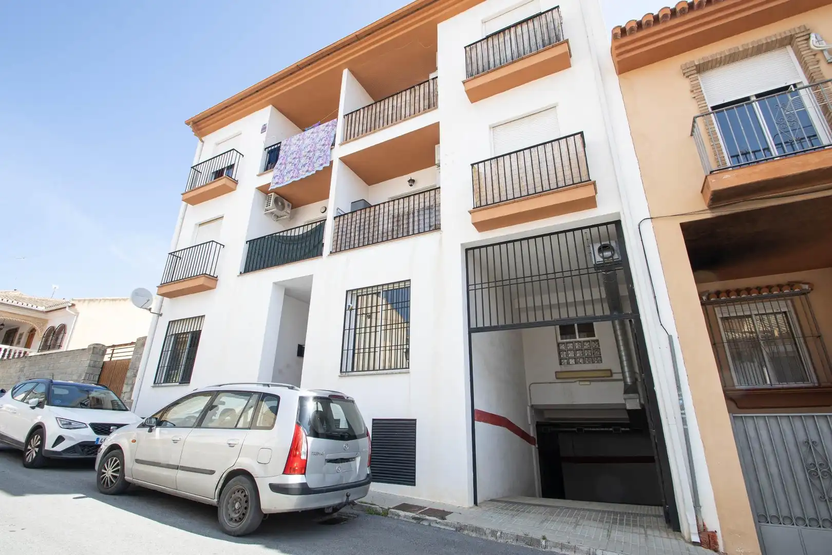 Vista exterior de Piso en venta en Las Gabias con Terraza