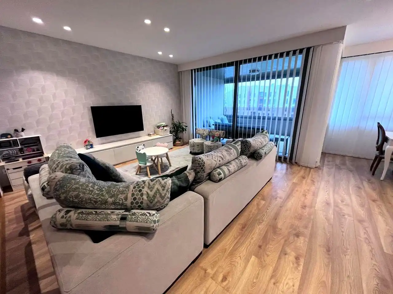 Sala de estar de Piso en venta en Vitoria - Gasteiz con Calefacción, Terraza y Trastero