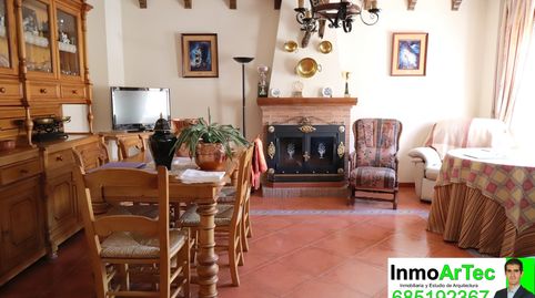 Foto 3 de Casa o chalet en venta en Calle Nueva de Alomartes, 61, Íllora, Granada
