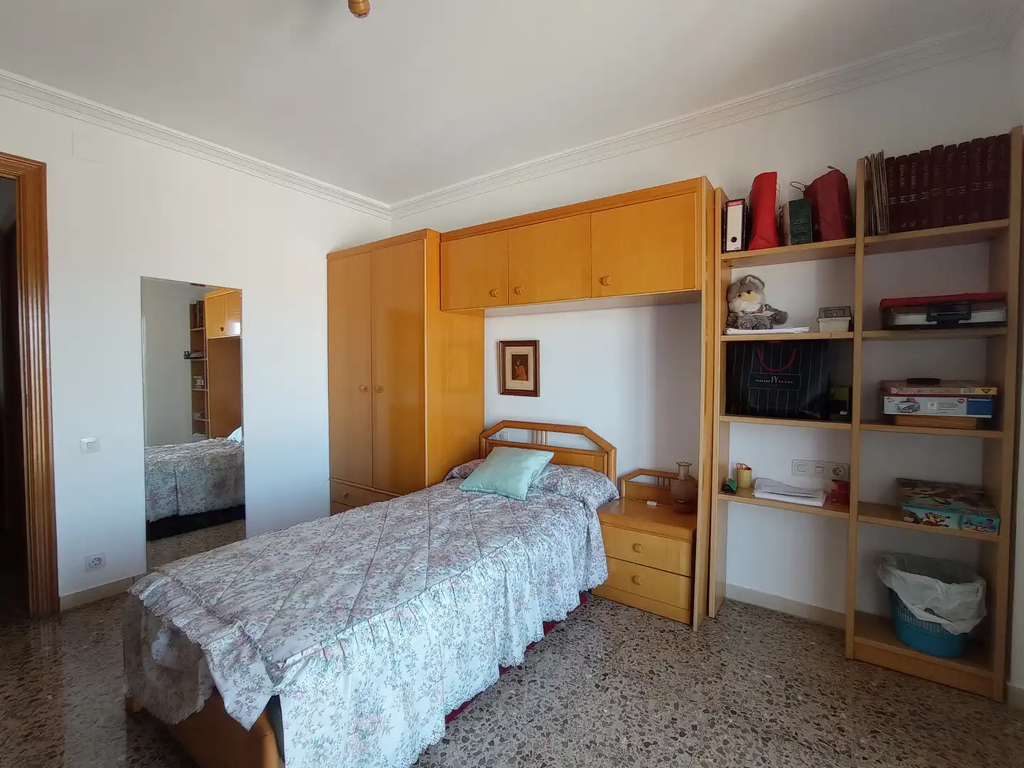 Schlafzimmer von Einfamilien-Reihenhaus zum Verkauf in Santa Perpètua de Mogoda mit Klimaanlage, Heizung und Terrasse
