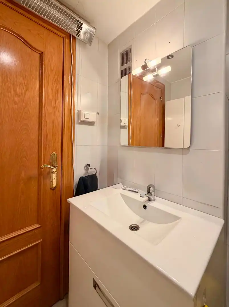 Bathroom of Flat for sale in Granada  with Furnished