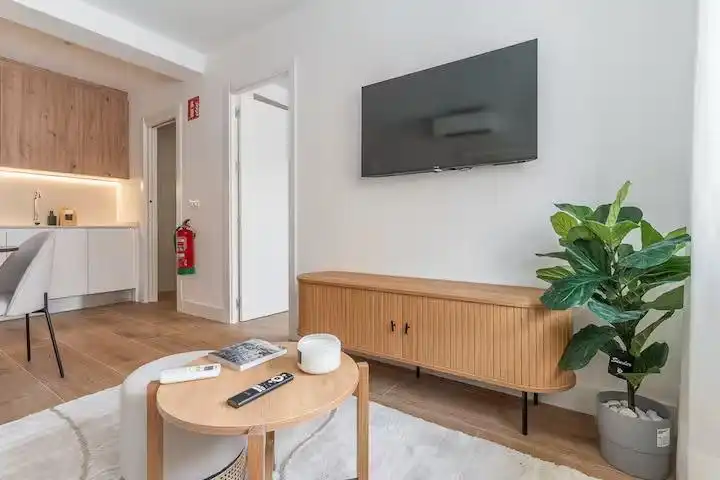 Wohnzimmer von Wohnung zum Verkauf in Madrid mit Klimaanlage, Heizung und Privatgarten