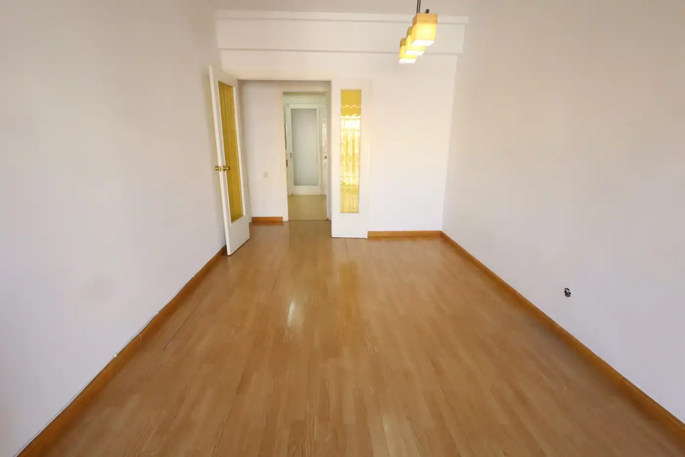 Piso en venta en Barcelona con Calefacción, Balcón y Jacuzzi