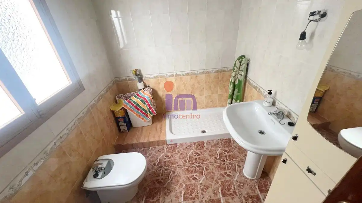 Badezimmer von Haus oder Chalet zum Verkauf in Valdepeñas mit Terrasse
