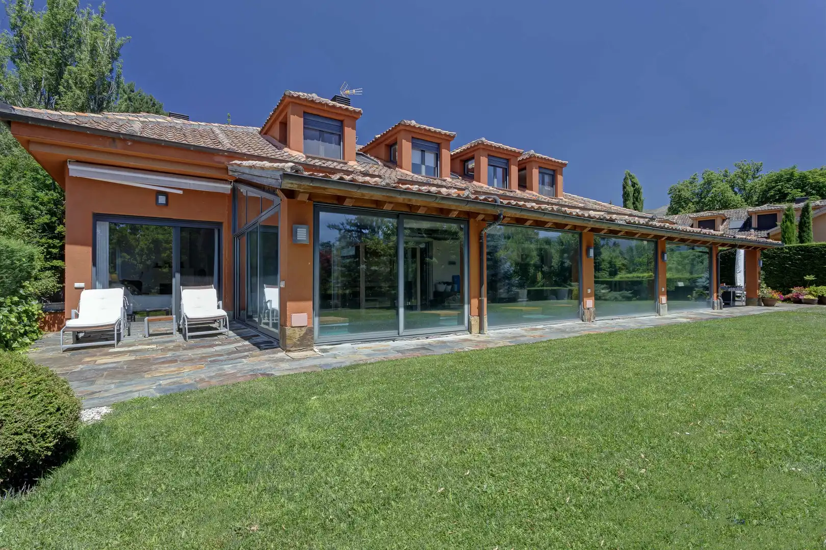 Exterior view of Houses for sale in Real Sitio de San Ildefonso  with Air Conditioner, Heating and Private garden