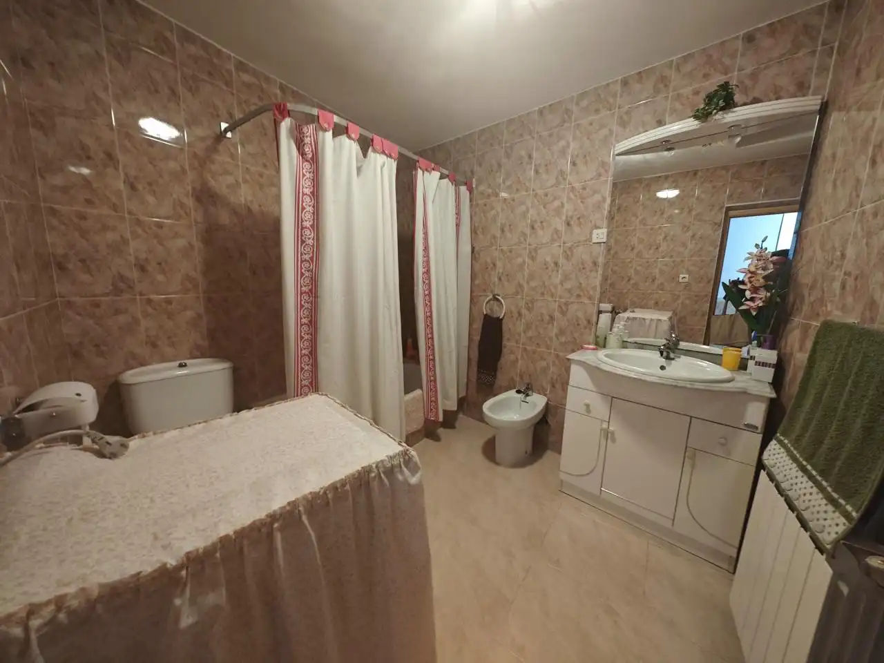 Baño de Finca rústica en venta en Santibáñez el Bajo