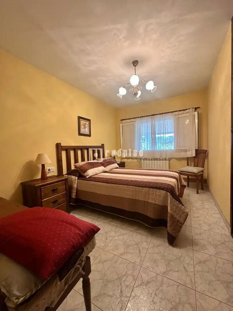Dormitori de Casa o xalet en venda en Culleredo