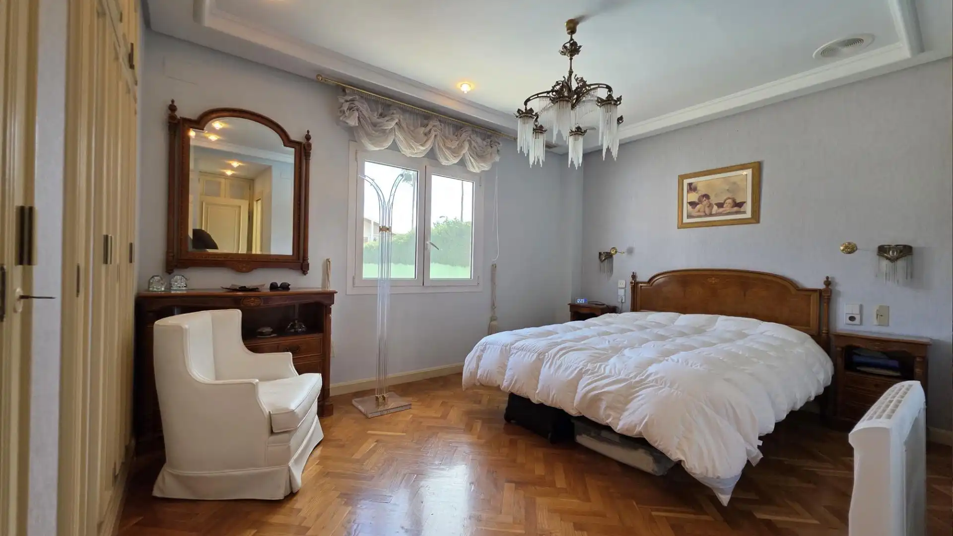 Bedroom of Houses for sale in Elche / Elx  with Air Conditioner, Private garden and Parquet flooring