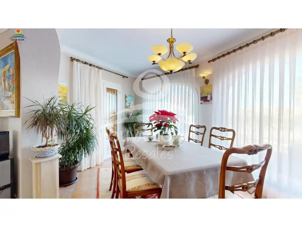 Comedor de Casa o chalet en venta en Oliva con Jardín privado