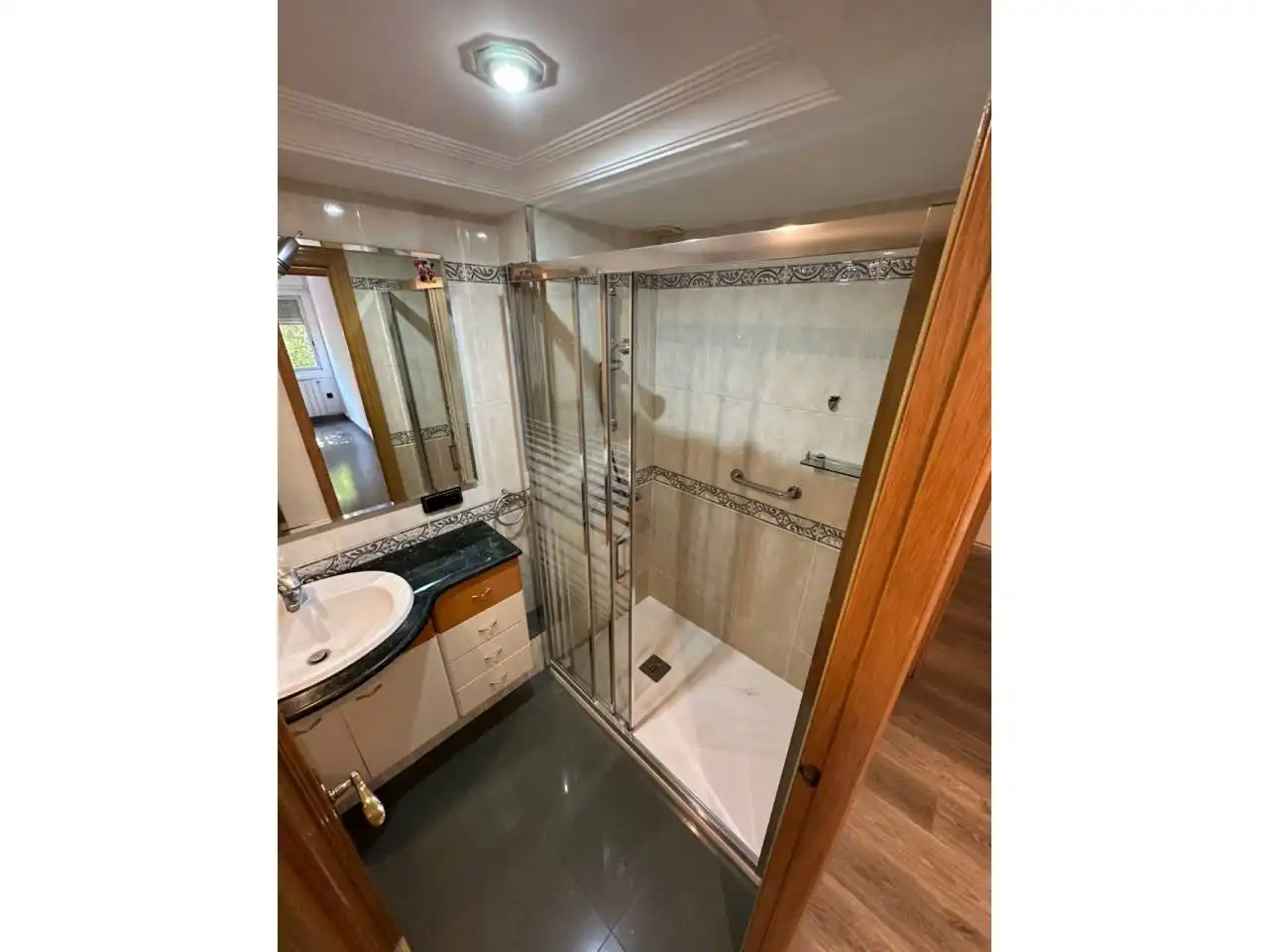 Baño de Piso en venta en Granollers con Calefacción, Terraza y Amueblado