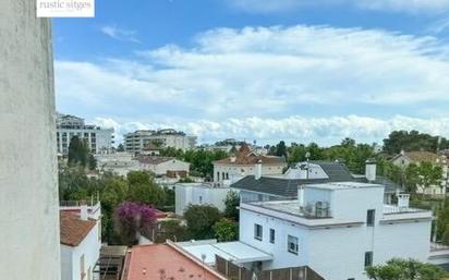 Vista exterior de Casa o xalet en venda en Sitges amb Calefacció i Balcó