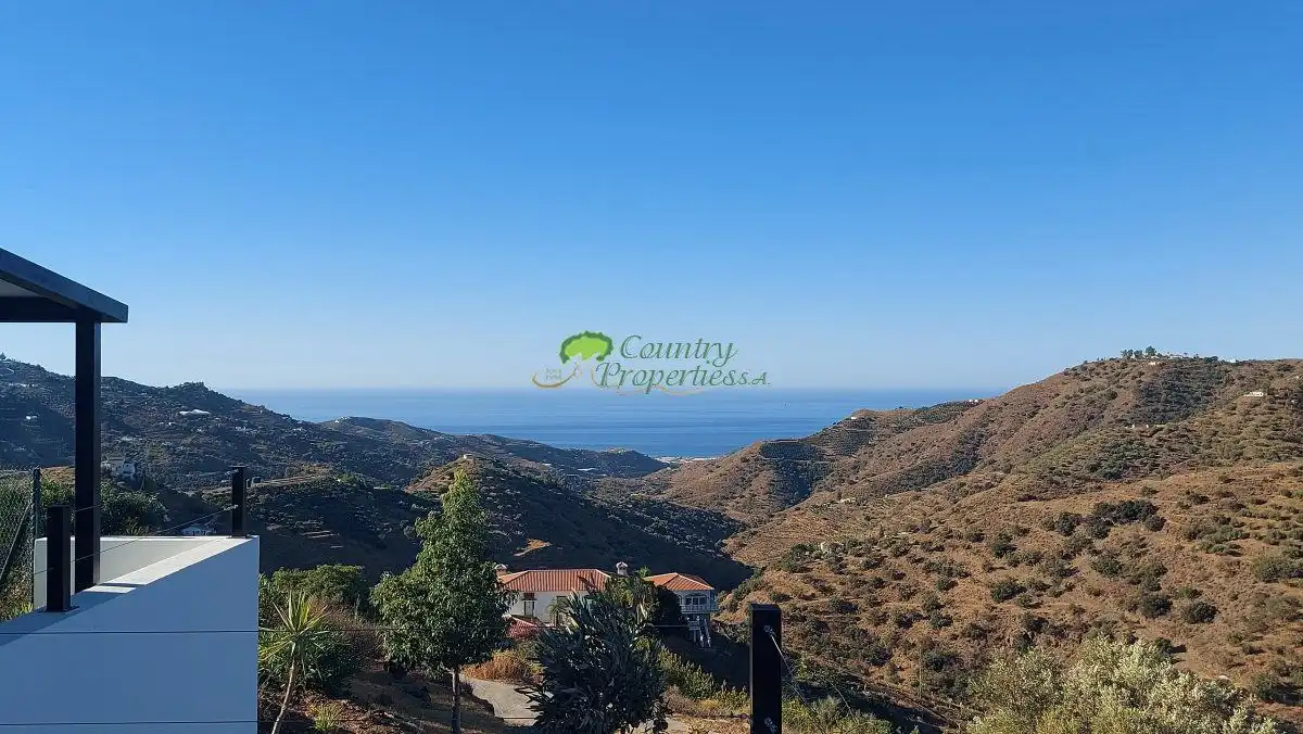 Vista exterior de Finca rústica en venta en Cómpeta con Aire acondicionado, Terraza y Trastero