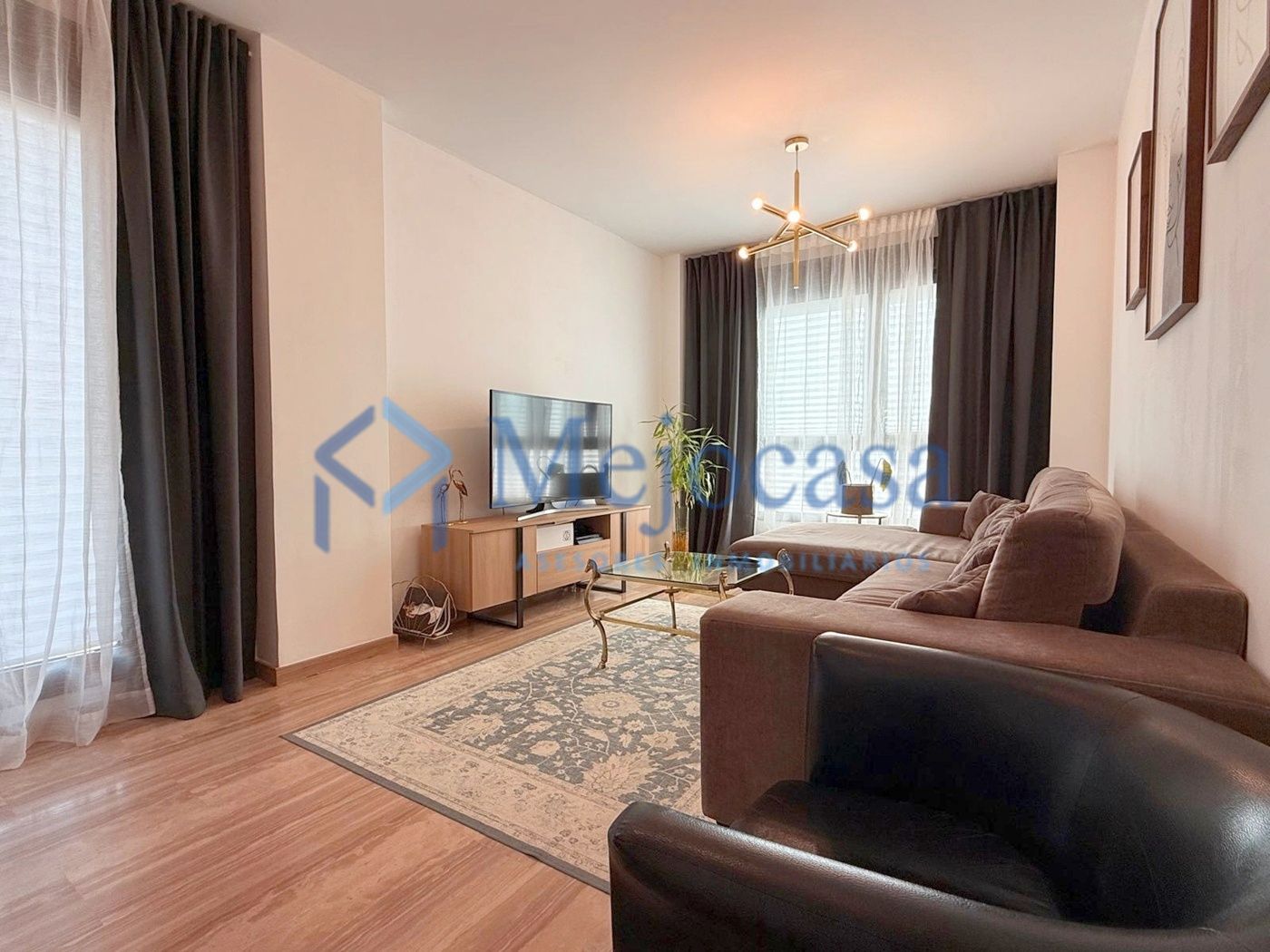 Living room of Flat for sale in  Madrid Capital  with Air Conditioner, Heating and Private garden