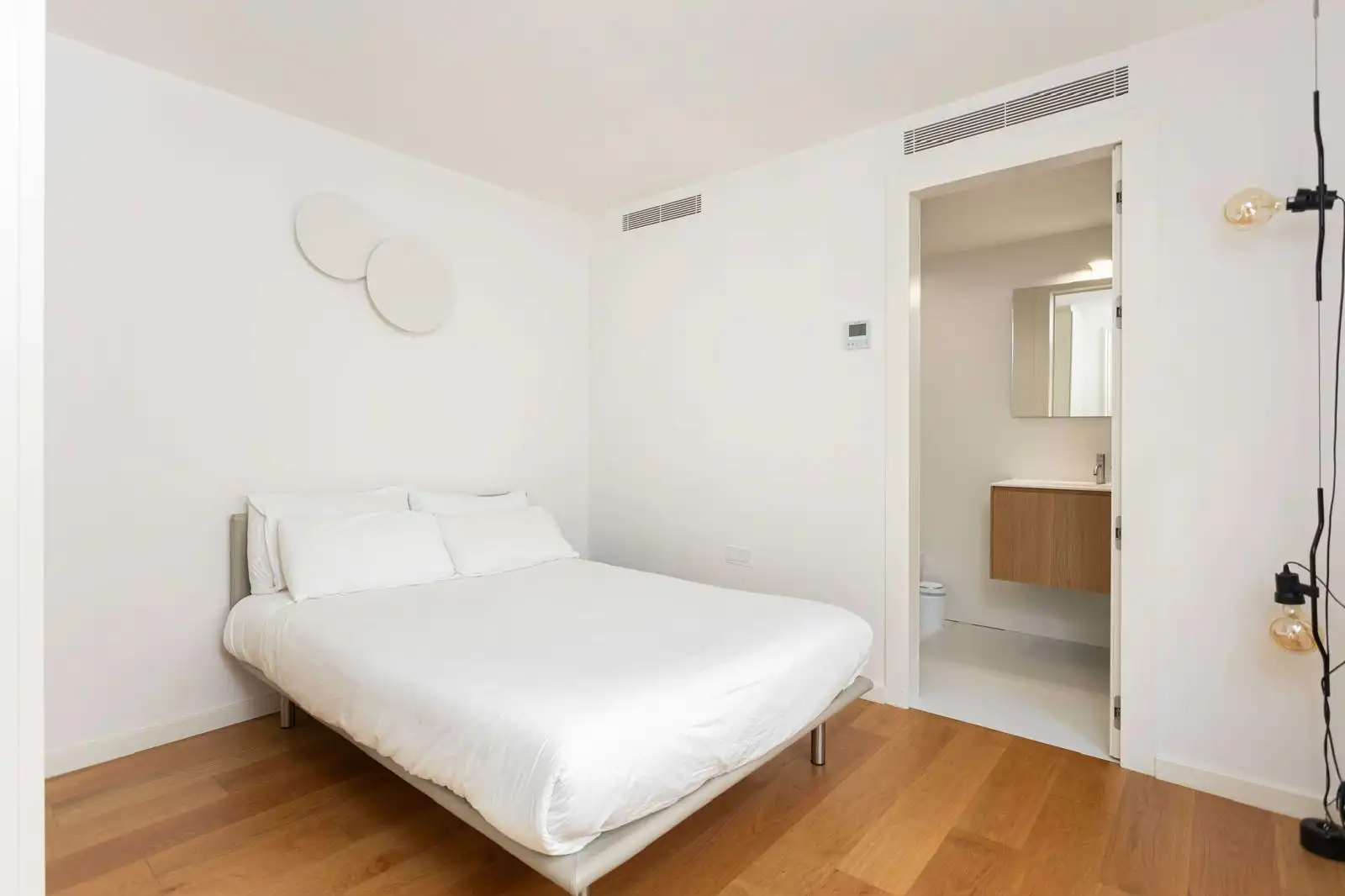 Schlafzimmer von Wohnung zur Miete in Barcelona mit Klimaanlage, Heizung und Terrasse