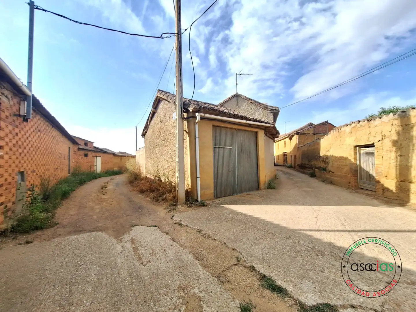 Vista exterior de Casa adosada en venta en Sahagún con Jardín privado