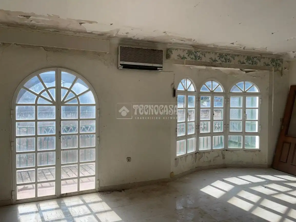 Comedor de Edificio en venta en Antequera