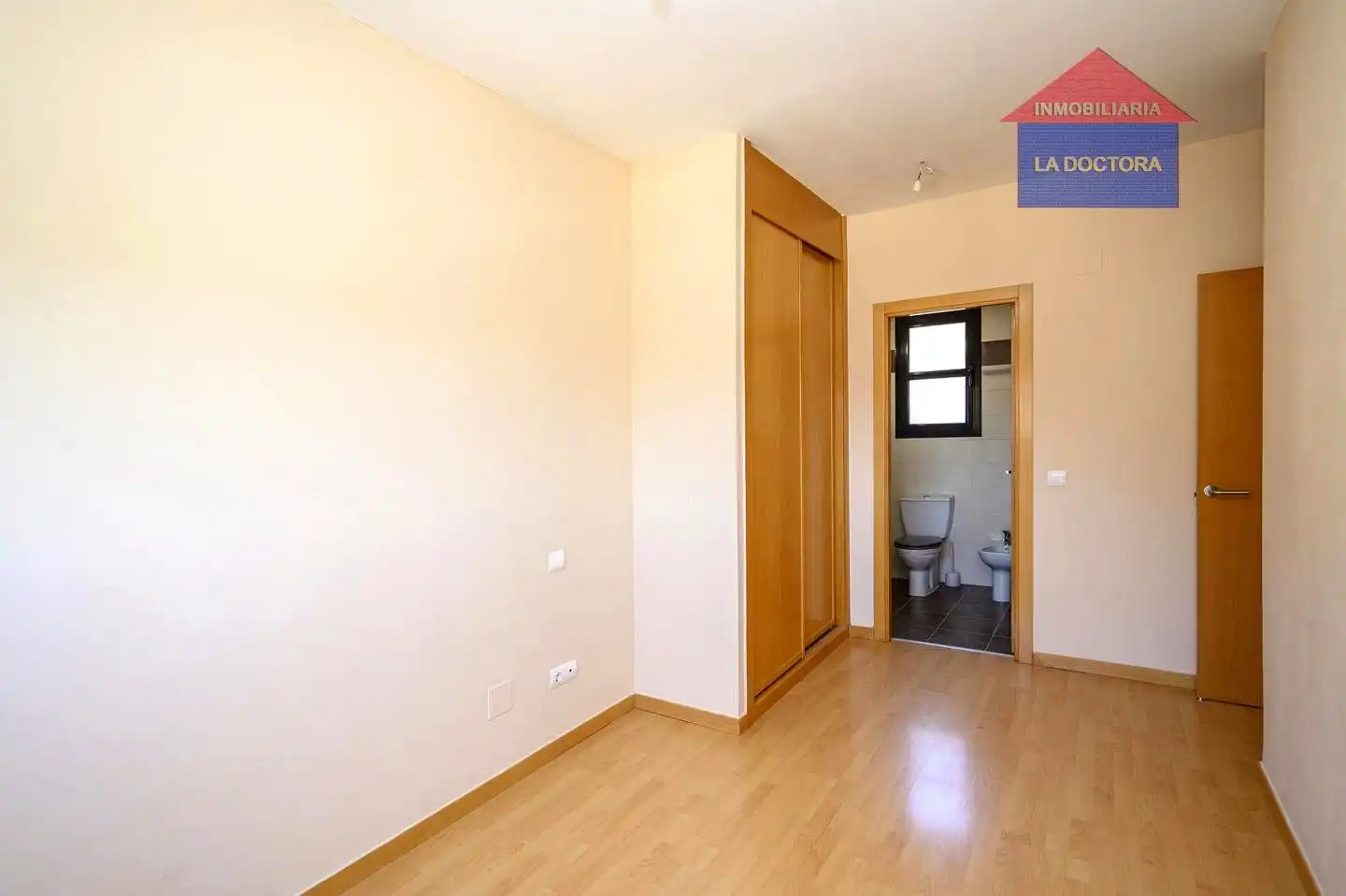 Habitación de Ático de alquiler en Navalcarnero con Aire acondicionado, Calefacción y Terraza