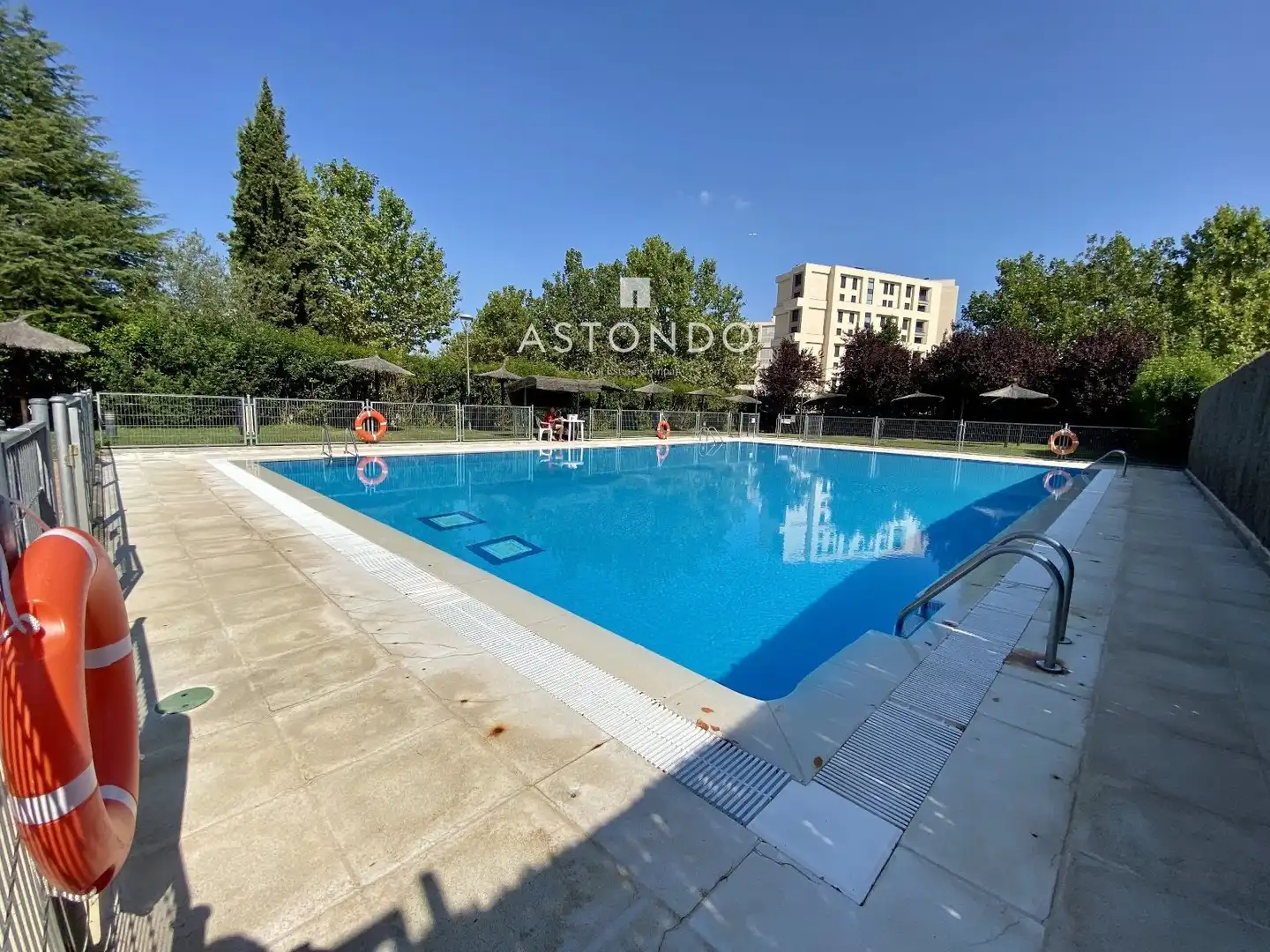 Flat with pool to rent in Fuego